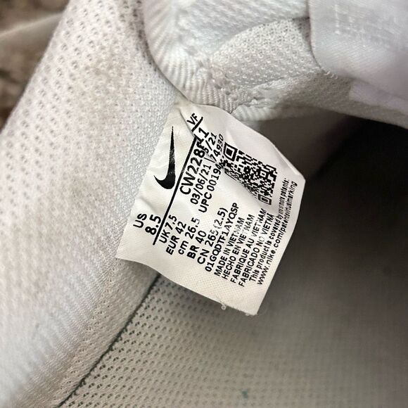 Nike AF1 Triple White Low Top Sneakers Mens 8.5 | Womens 10 | Great Preloved - Picture 9 of 10